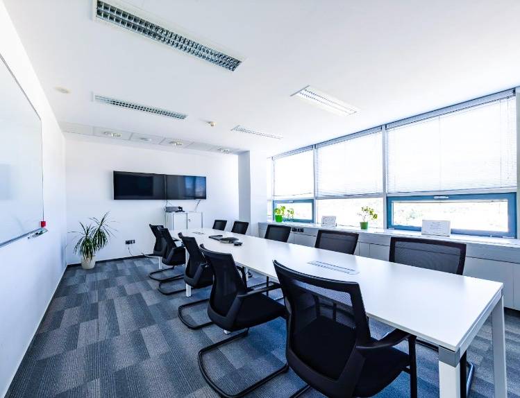 Moderne Büros mit hervorragender Erreichbarkeit (15m² bis 433m²)