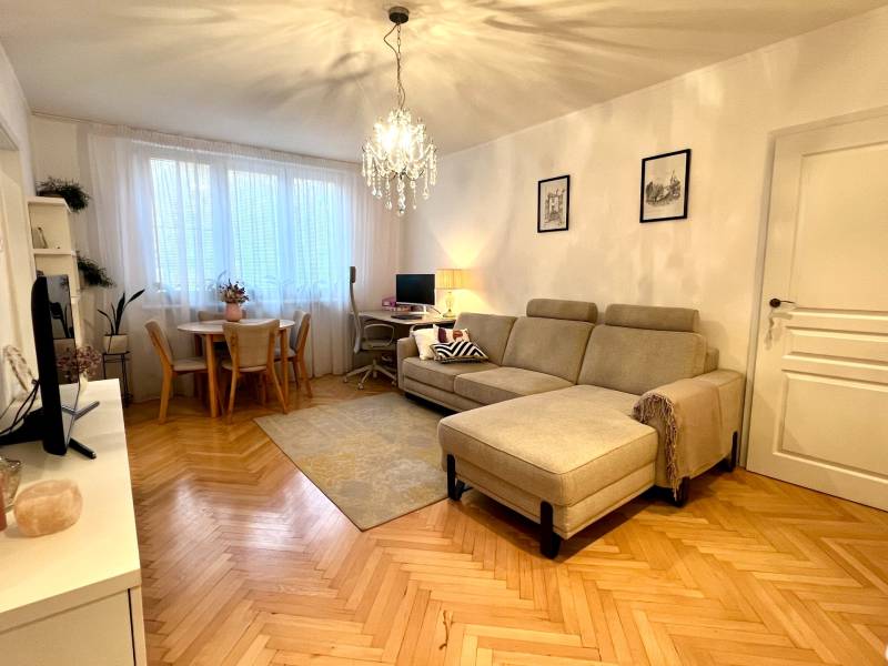 Renovierte 2-Zimmer-Wohnung mit Balkon nahe Račianske Mýto