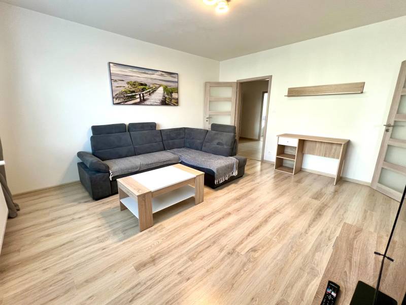 4-Zimmer-Wohnung mit Balkon in ruhiger Lage, Bratislava – Dlhé Diely