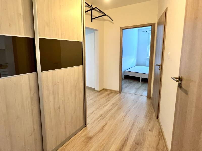 4-Zimmer-Wohnung mit Balkon in ruhiger Lage, Bratislava – Dlhé Diely