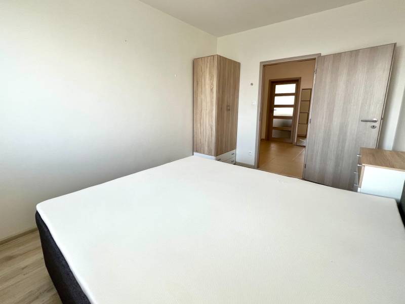 4-Zimmer-Wohnung mit Balkon in ruhiger Lage, Bratislava – Dlhé Diely