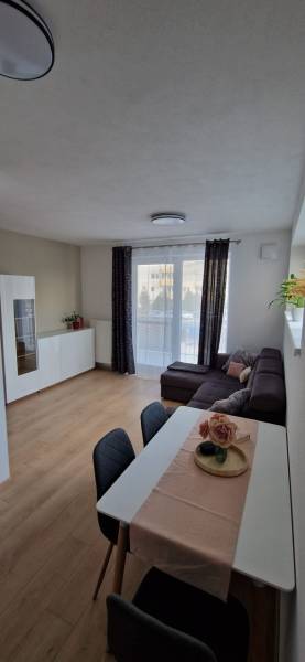 Mieten 2-Zimmer-Wohnung, 2-Zimmer-Wohnung, Hlavná, Trnava, Slowakei