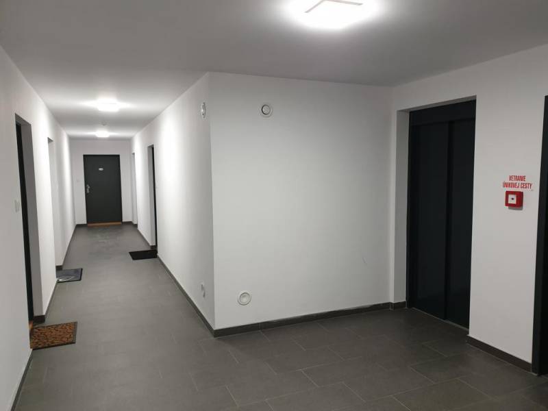 Mieten 2-Zimmer-Wohnung, 2-Zimmer-Wohnung, Sliačska, Bratislava - Nové