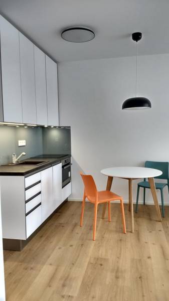 Mieten 2-Zimmer-Wohnung, 2-Zimmer-Wohnung, Sliačska, Bratislava - Nové