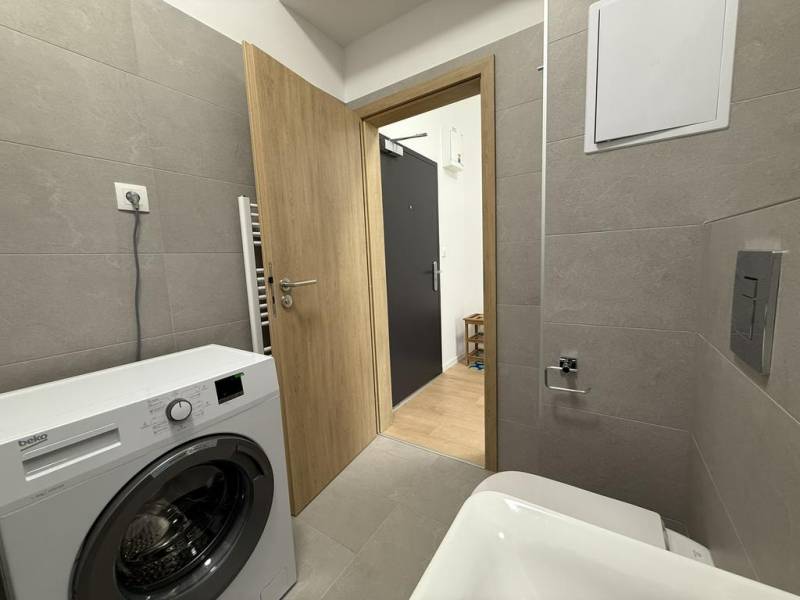 Mieten 3-Zimmer-Wohnung, 3-Zimmer-Wohnung, Hlavná, Trnava, Slowakei