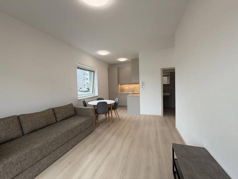 Mieten 2-Zimmer-Wohnung, 2-Zimmer-Wohnung, Hlavná, Trnava, Slowakei