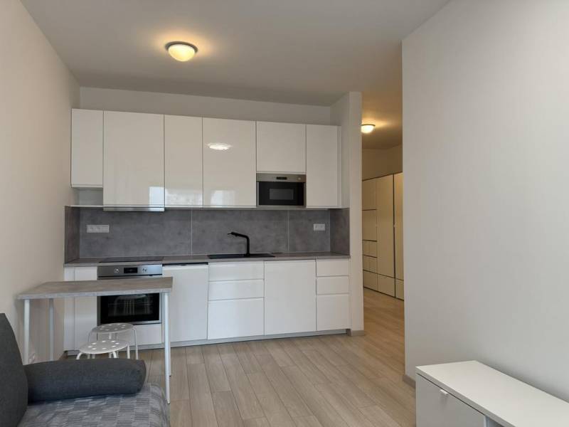 Mieten 2-Zimmer-Wohnung, 2-Zimmer-Wohnung, Jarabinková, Bratislava - R