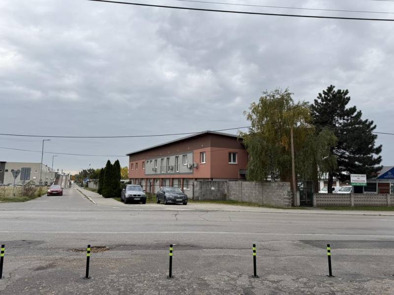 Mieten Lager und Hallen, Lager und Hallen, Šenkvická cesta, Pezinok, S