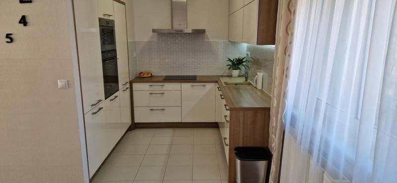 Kaufen 4-Zimmer-Wohnung, 4-Zimmer-Wohnung, Pekníkova, Pezinok, Slowake