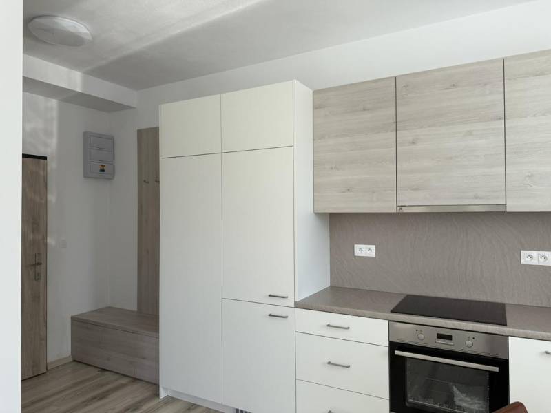 Mieten 3-Zimmer-Wohnung, 3-Zimmer-Wohnung, Hlavná, Trnava, Slowakei