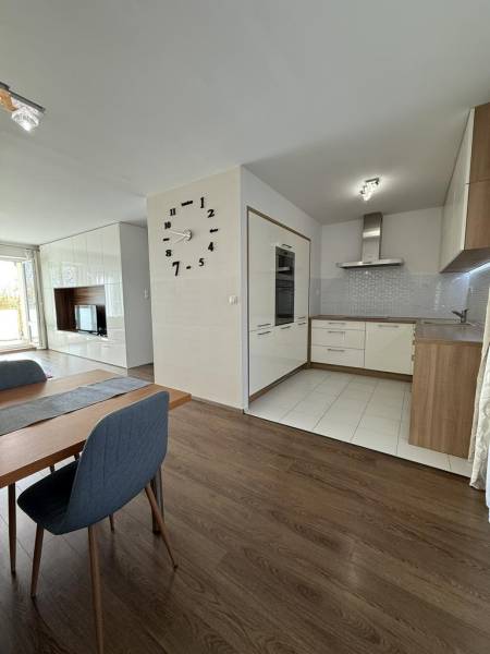 Kaufen 4-Zimmer-Wohnung, 4-Zimmer-Wohnung, Pekníkova, Pezinok, Slowake