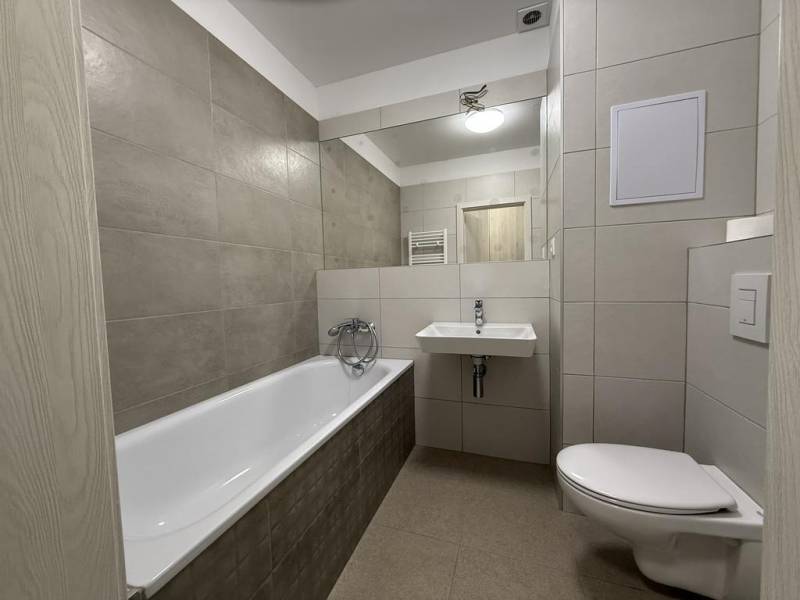 Mieten 3-Zimmer-Wohnung, 3-Zimmer-Wohnung, Hlavná, Trnava, Slowakei