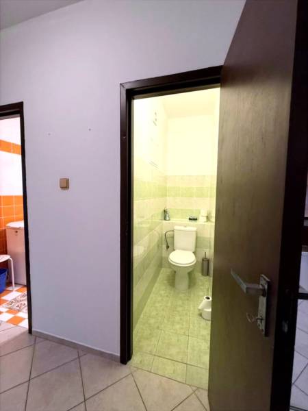 Mieten 3-Zimmer-Wohnung, 3-Zimmer-Wohnung, Rovniankova, Bratislava - P