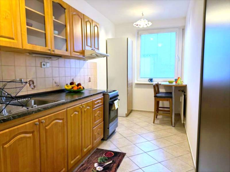 Mieten 3-Zimmer-Wohnung, 3-Zimmer-Wohnung, Rovniankova, Bratislava - P