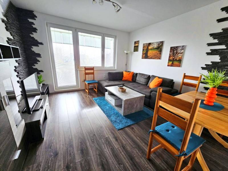 Mieten 3-Zimmer-Wohnung, 3-Zimmer-Wohnung, Rovniankova, Bratislava - P