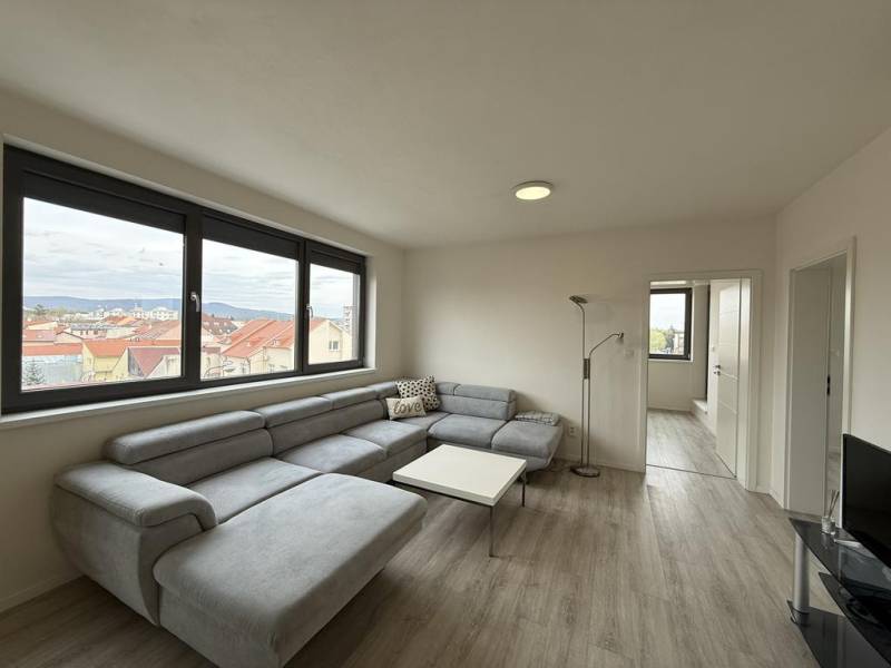 Mieten 3-Zimmer-Wohnung, 3-Zimmer-Wohnung, Moyzesova, Pezinok, Slowake