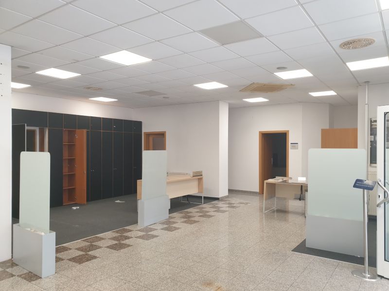 Mieten Geschäftsräumlichkeiten, Geschäftsräumlichkeiten, Lichnerova, S