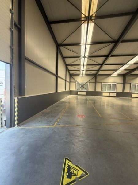 Mieten Lager und Hallen, Lager und Hallen, Senec, Slowakei